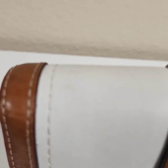 Vintage Coach Soho Wallet - Picture 4 of 16